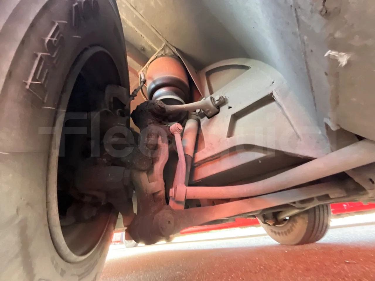 Mercedes-Benz Citaro O530 - Euro4 - 210kW - 11.950m - front axle left side