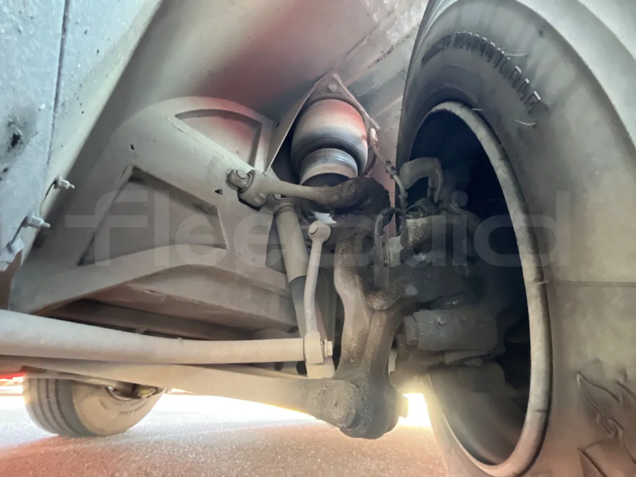 Mercedes-Benz Citaro O530 - Euro4 - 210kW - 11.950m - front axle right side