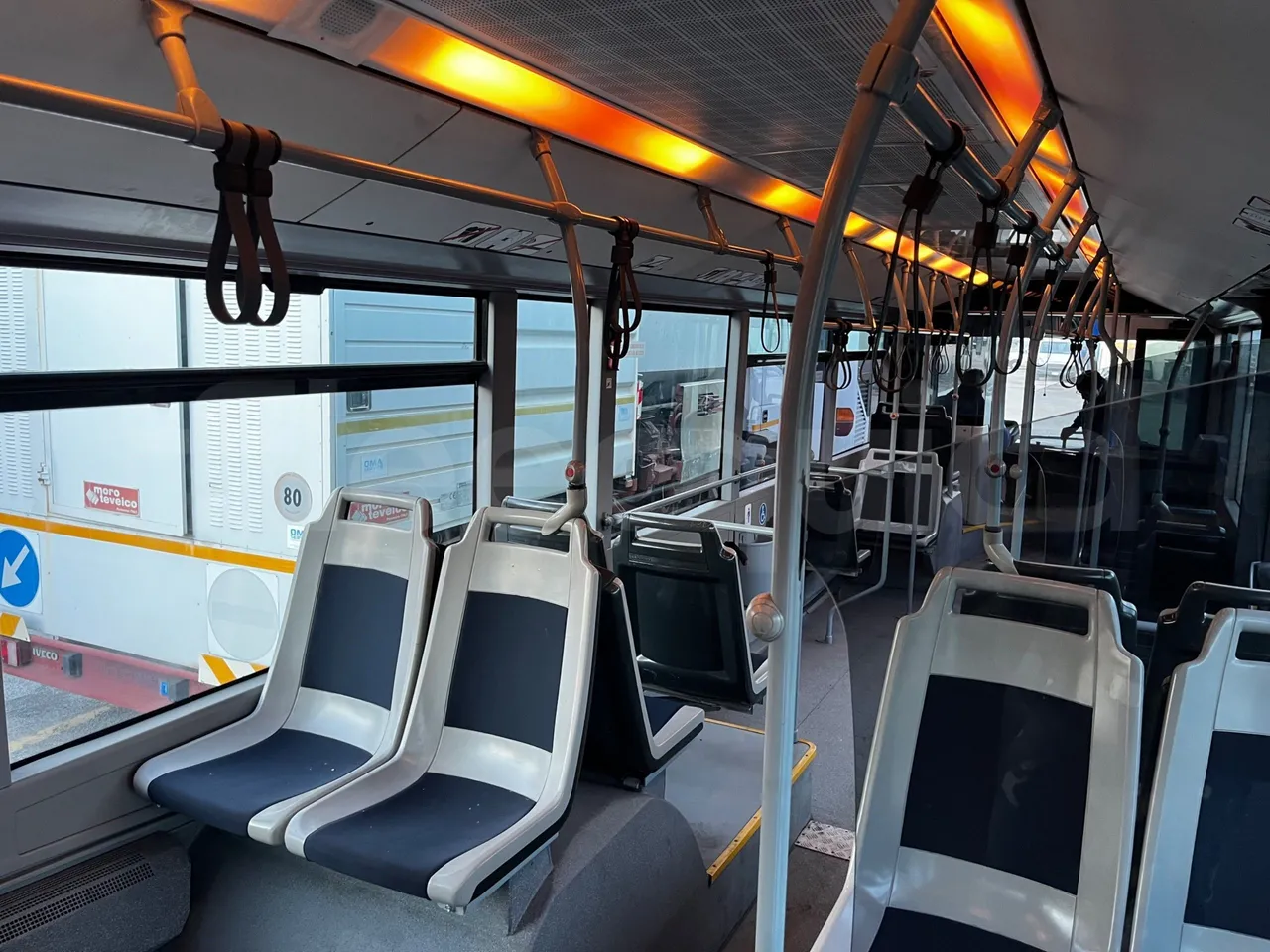 Mercedes-Benz Citaro O 530 - EUR3 - 220kW - 12.000m - camera accessories photo