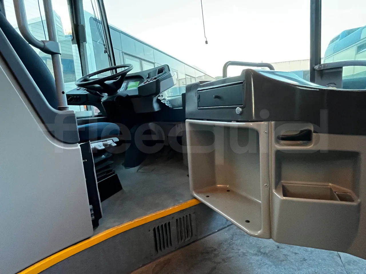 Mercedes-Benz Citaro O 530 - EUR3 - 220kW - 12.000m - toilette accessories photo