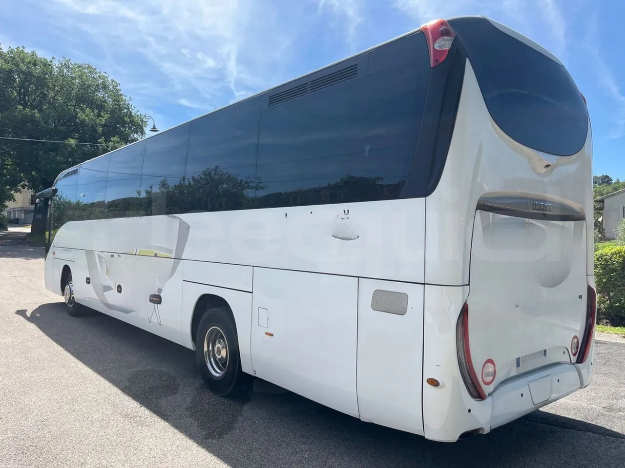 Iveco Magelys - 3/4 left rear side