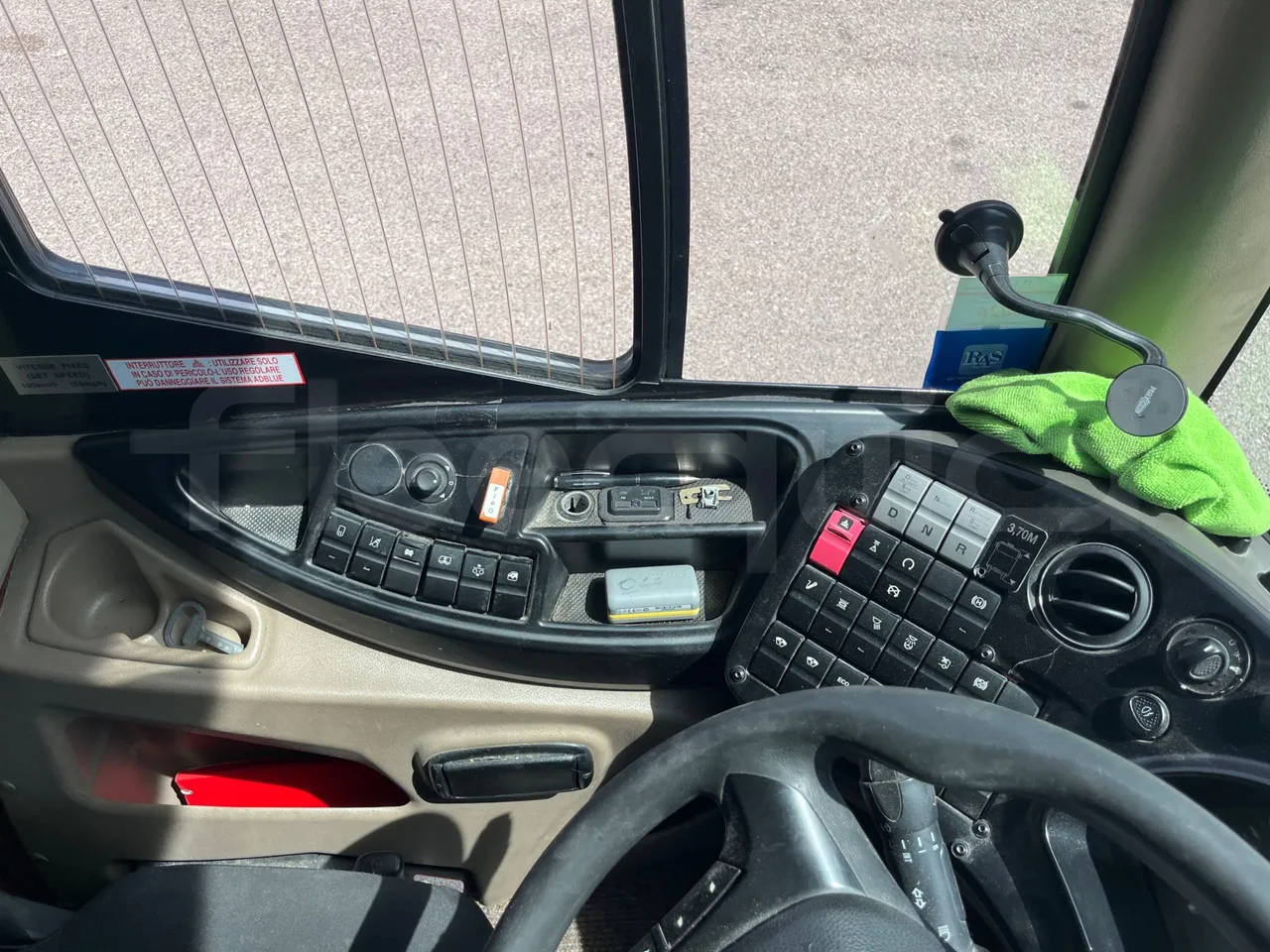 Iveco Magelys - onboard devices 3