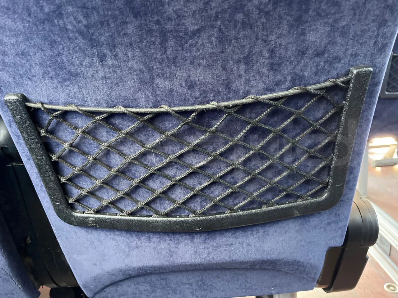 Iveco Magelys - mesh detail photo