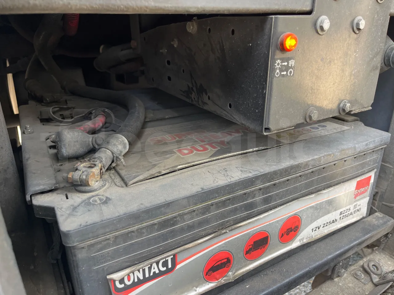 Iveco Magelys - external compartments photo
