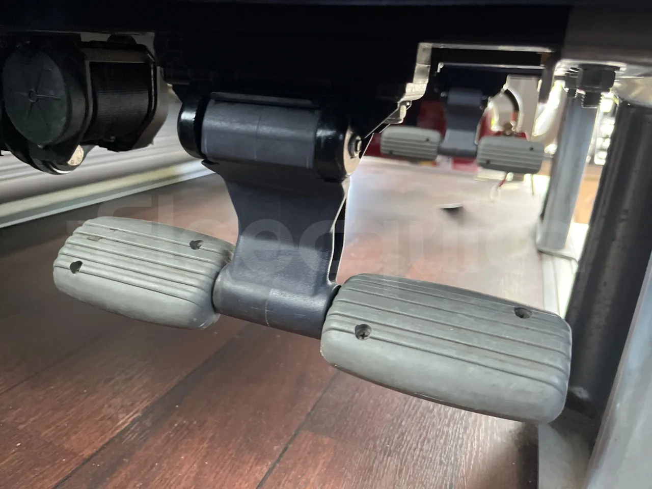 Iveco Magelys - footrest detail photo