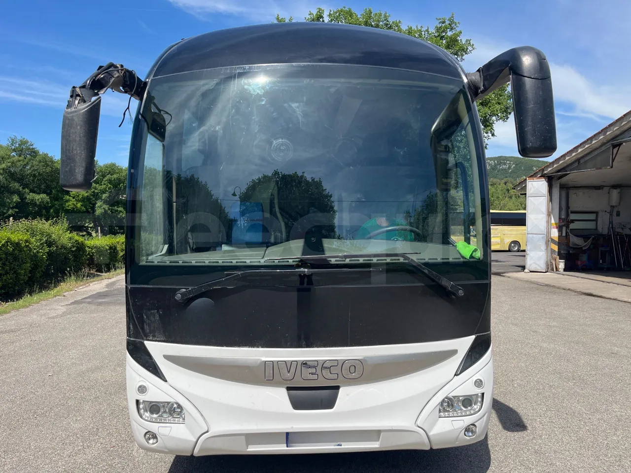Iveco Magelys - front photo