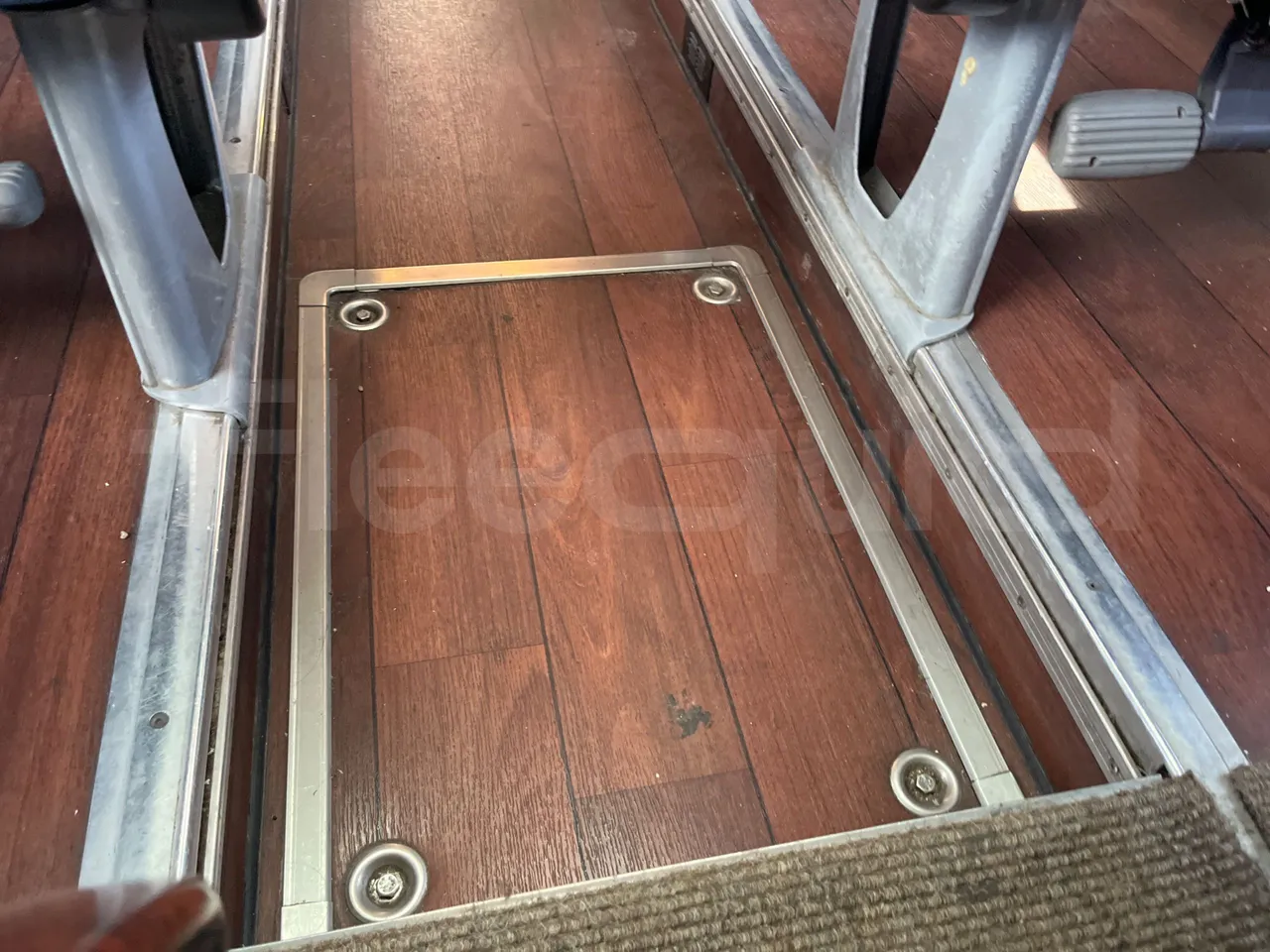 Iveco Magelys - floor hatches photo