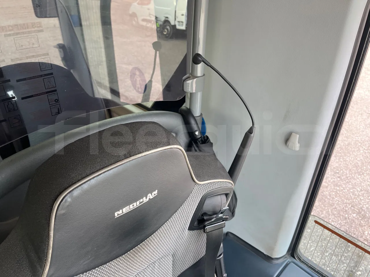 Neoplan JETLINER B274600 - Euro6 - 294kW - 13mt - driver microphone accessories photo