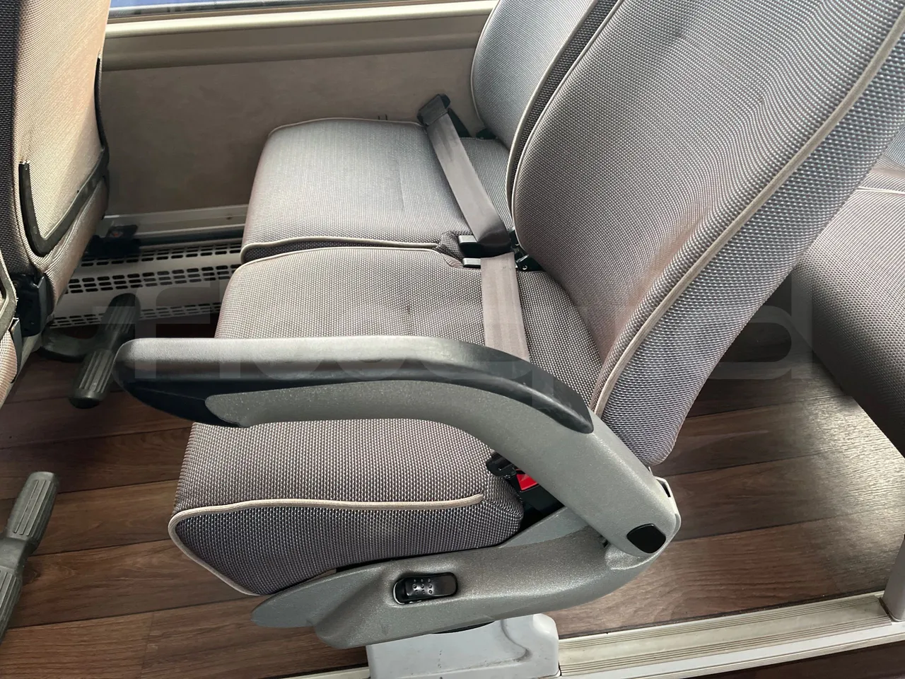 Neoplan JETLINER B274600 - Euro6 - 294kW - 13mt - armrest detail photo