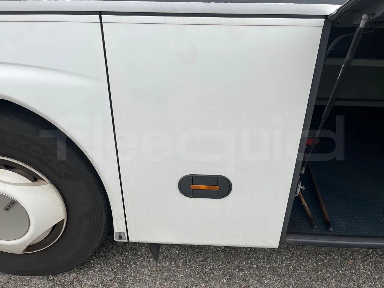 Neoplan JETLINER B274600 - Euro6 - 294kW - 13mt - external compartments photo