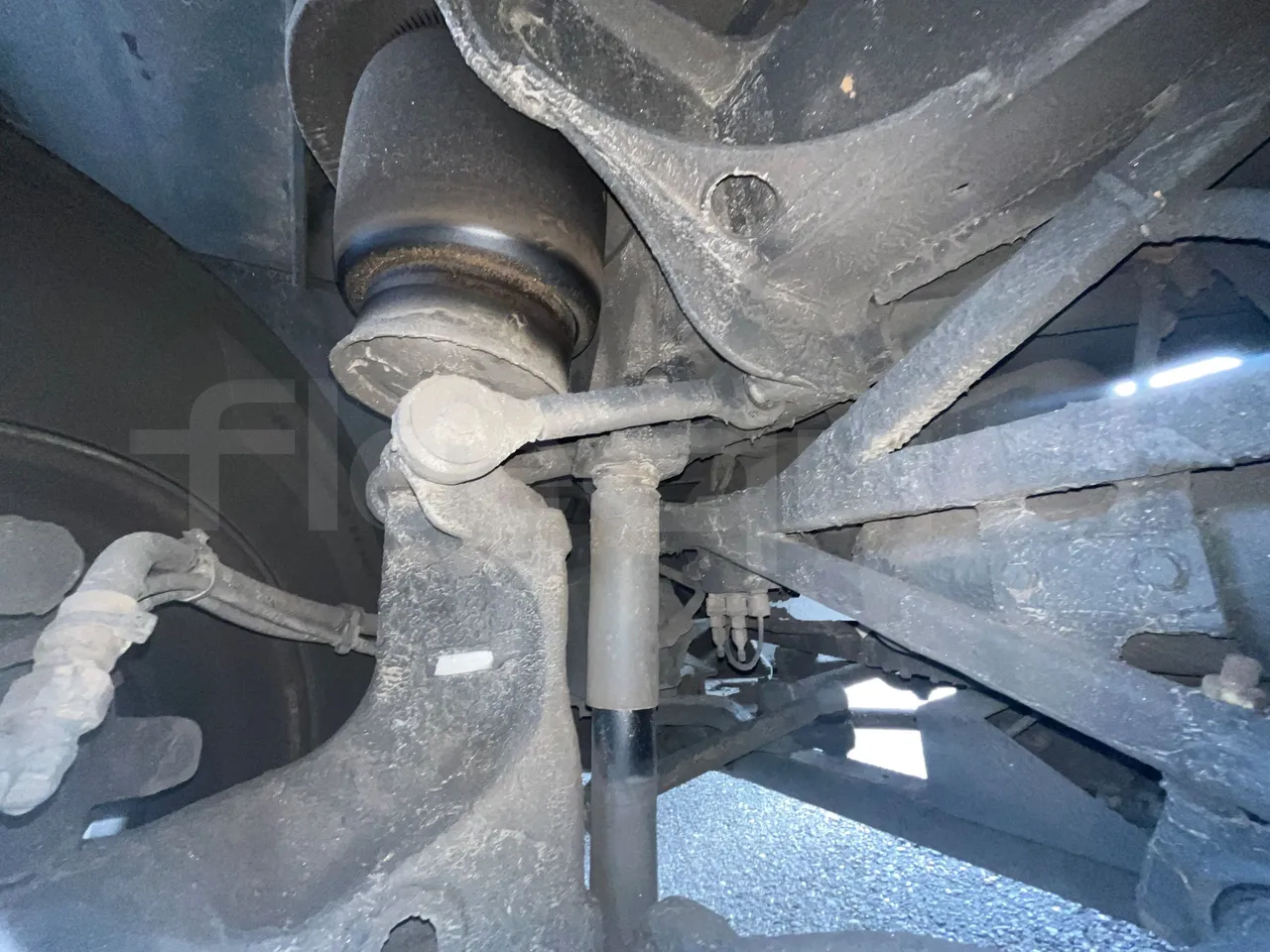 Neoplan JETLINER B274600 - Euro6 - 294kW - 13mt - front air springs left