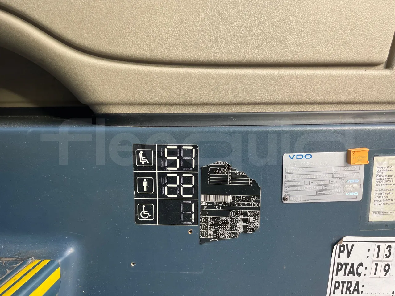 Neoplan JETLINER B274600 - Euro6 - 294kW - 13mt - seat plate photo