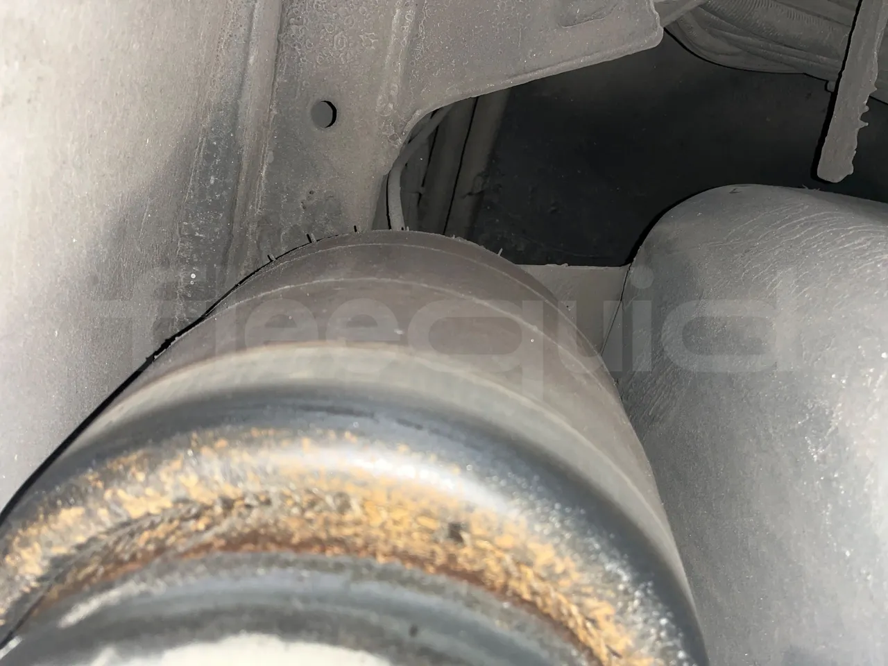 Neoplan JETLINER B274600 - Euro6 - 294kW - 13mt - axle 2 shock absorbers 2 left