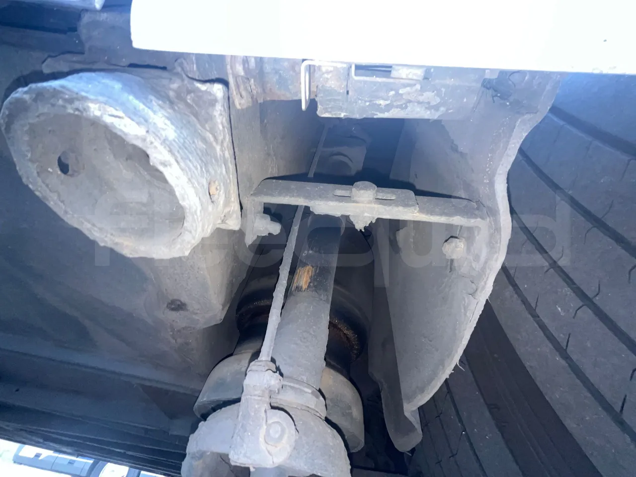 Neoplan JETLINER B274600 - Euro6 - 294kW - 13mt - axle 2 shock absorbers 1 right