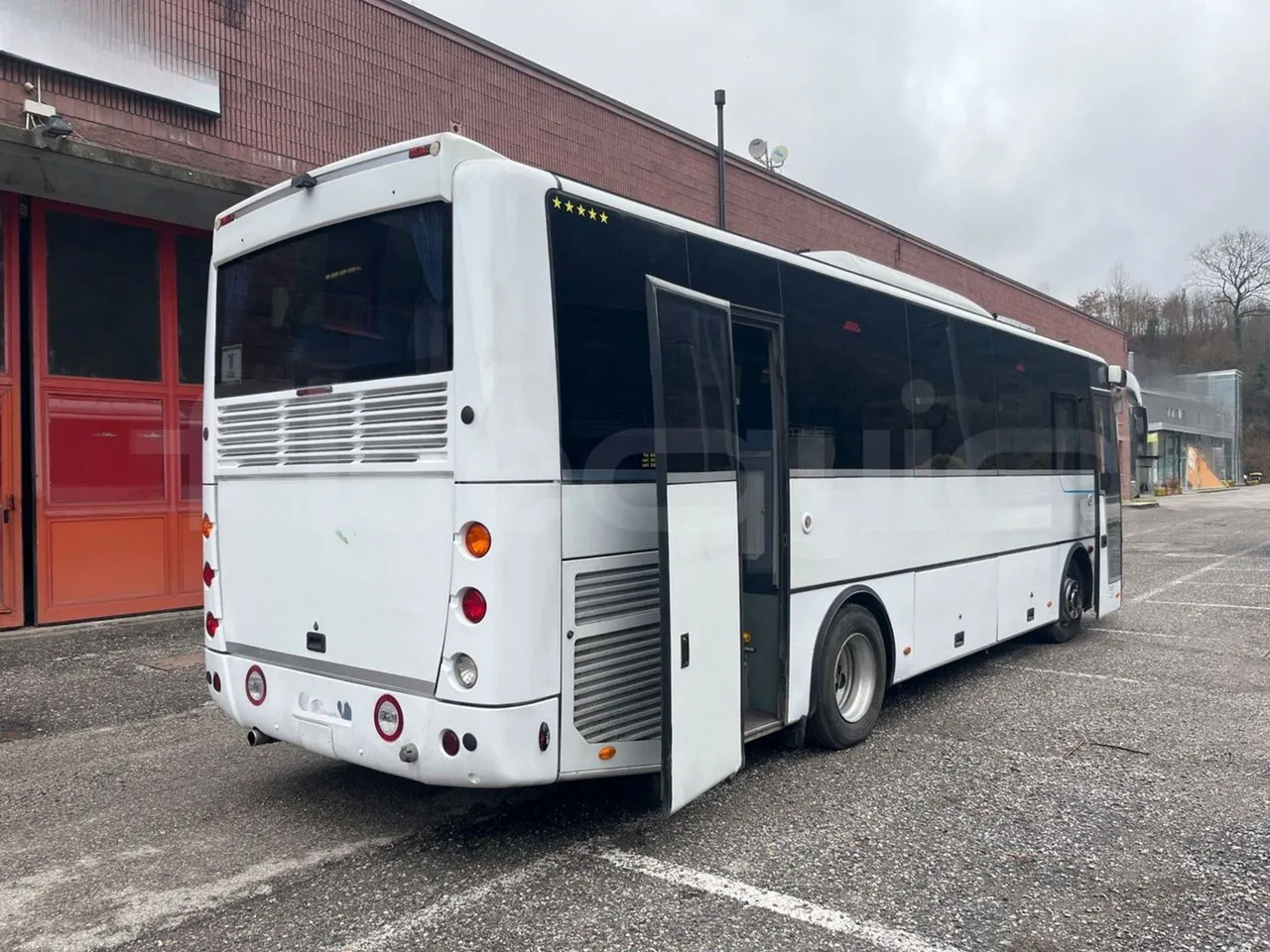 Otokar Navigo G240S35 - EUR4 - 176kW - 9.174m - 3/4 right rear doors open