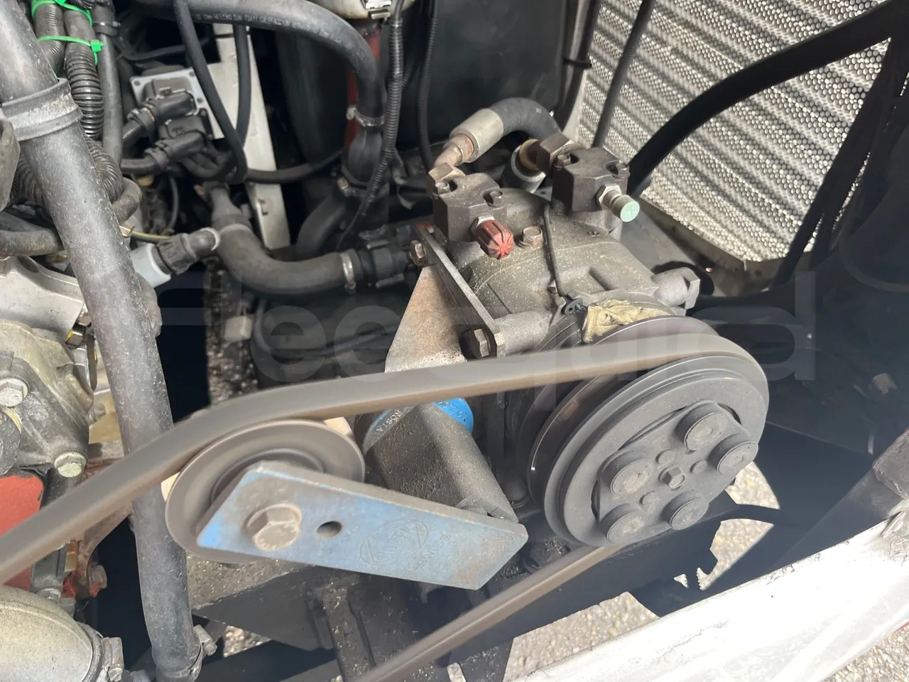 Otokar Navigo G240S35 - EUR4 - 176kW - 9.174m - air conditioning compressor