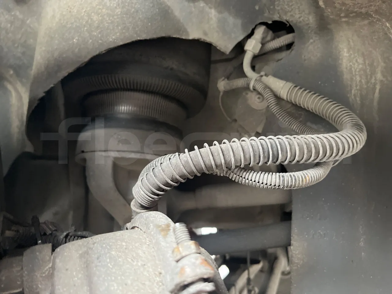 Otokar Navigo G240S35 - EUR4 - 176kW - 9.174m - front air springs right