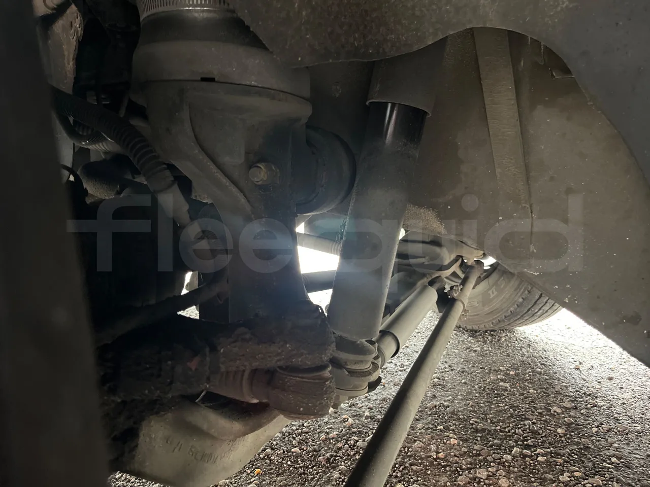 Otokar Navigo G240S35 - EUR4 - 176kW - 9.174m - front shock absorbers left