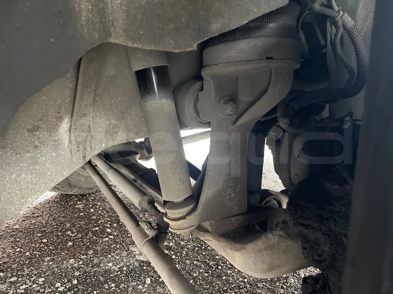 Otokar Navigo G240S35 - EUR4 - 176kW - 9.174m - front shock absorbers right