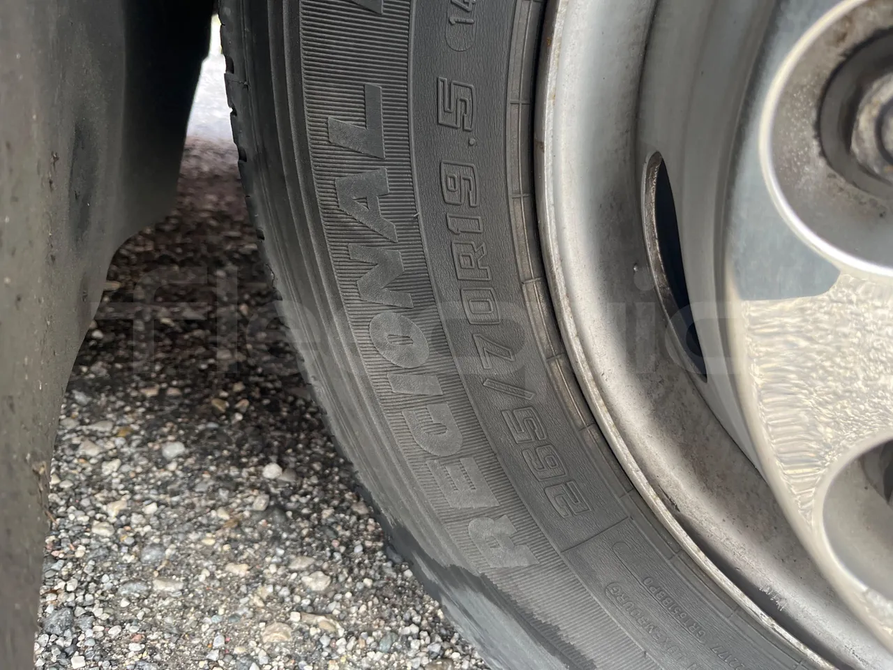 Otokar Navigo G240S35 - EUR4 - 176kW - 9.174m - front left tire measurements