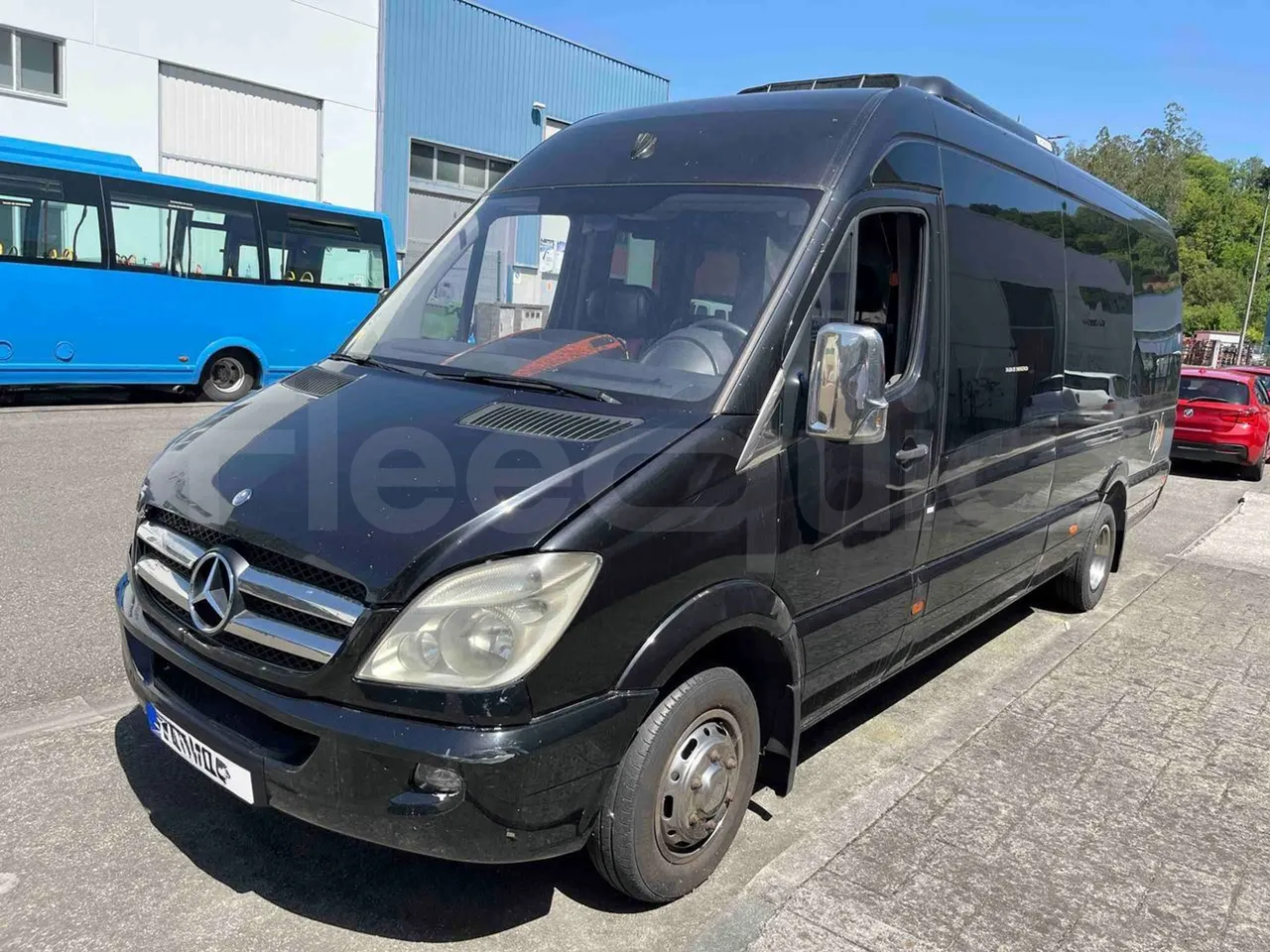Mercedes-Benz Sprinter - 3/4 front left