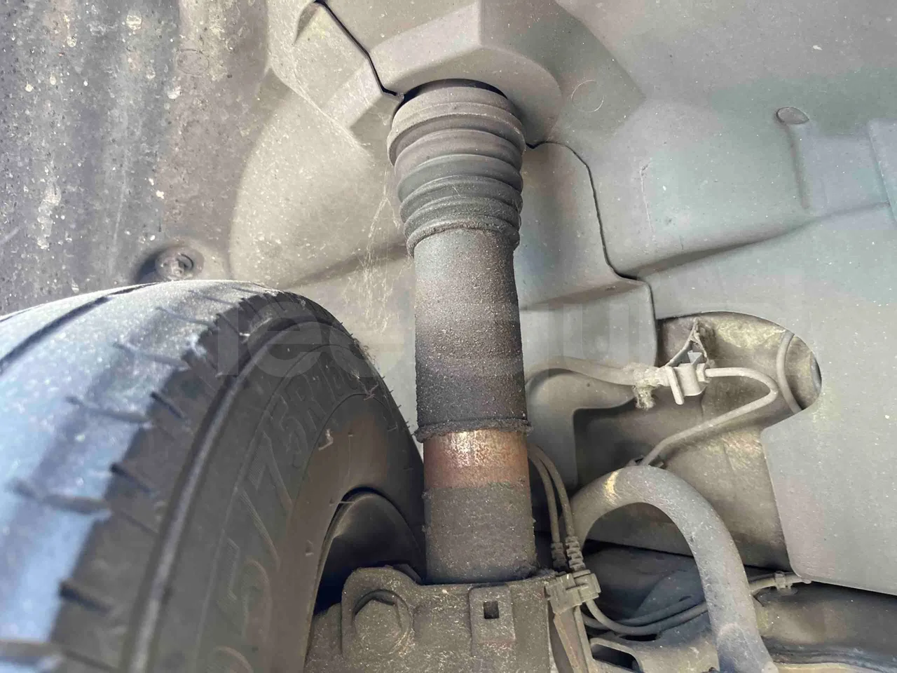 Mercedes-Benz Sprinter - front shock absorbers right