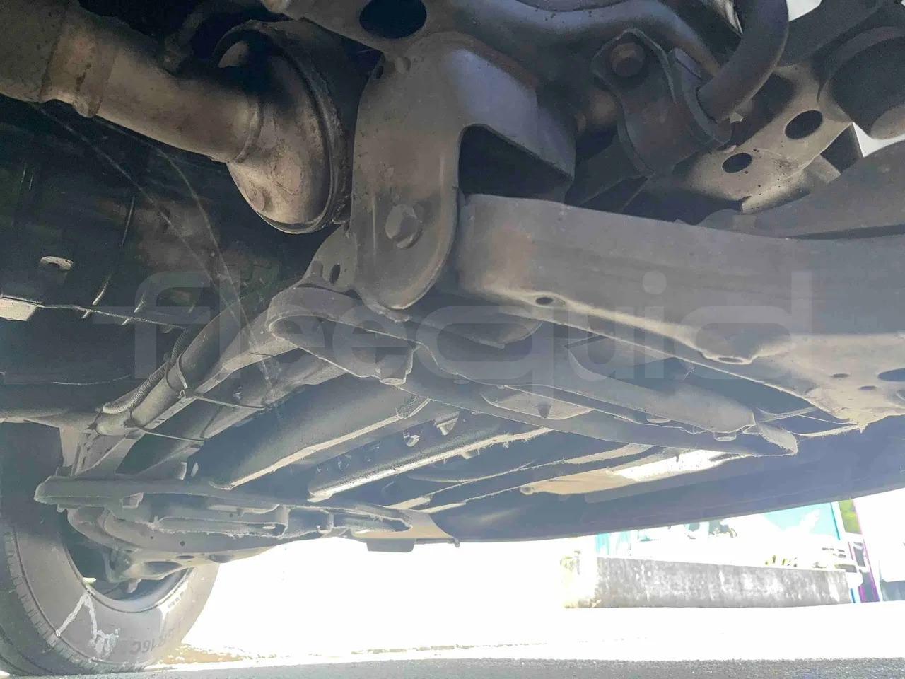 Mercedes-Benz Sprinter - front axle central