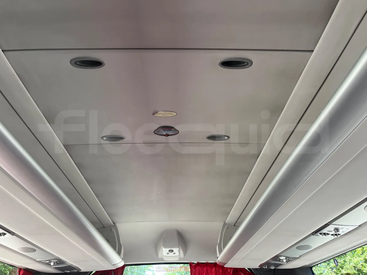 Irizar Scania - roof hatch 2