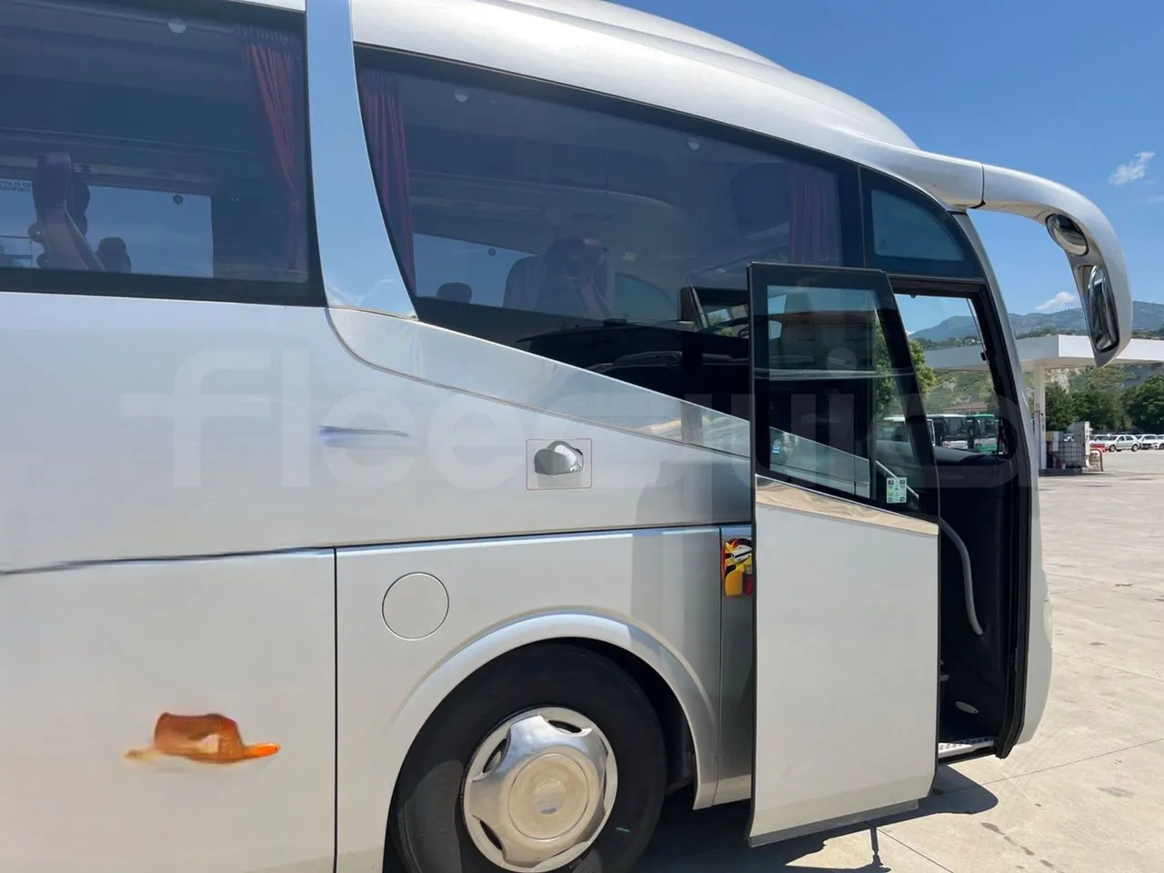 Irizar Scania - platform open photo