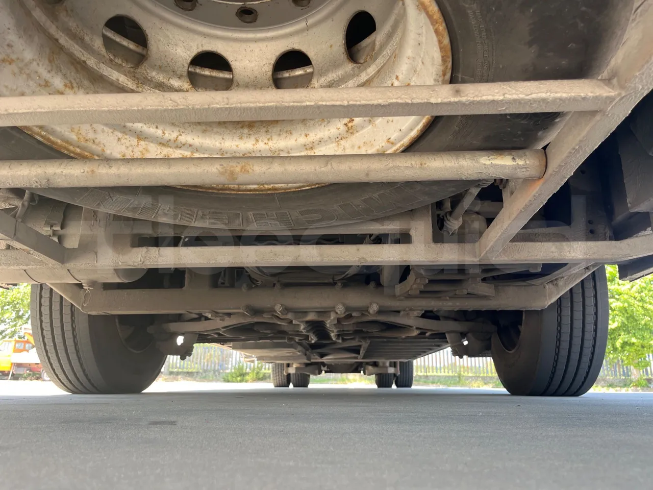 Irizar Scania - front undercarriage from front