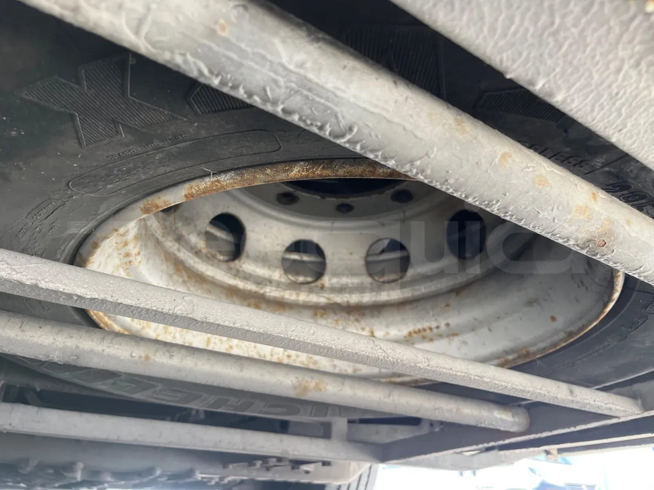 Irizar Scania - spare wheel