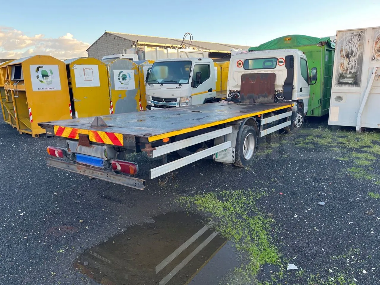 MITSUBISHI FUSO FE4P10TF1N - Euro6 - 110kW -  7.060mt - 3/4 right rear doors closed