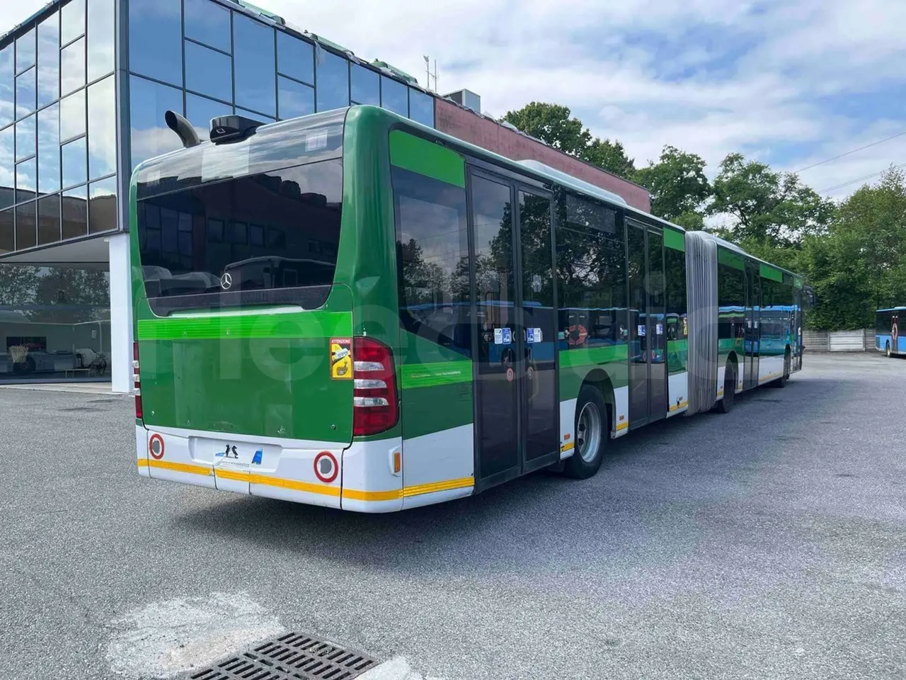 Mercedes-Benz Citaro O 530 G - Euro5 - 260kW - 17.940mt - 3/4 right rear doors closed
