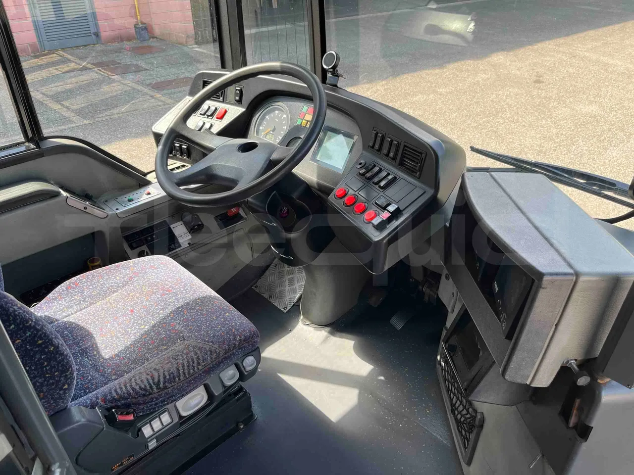 Mercedes-Benz Citaro O 530 G - Euro5 - 260kW - 17.940mt - buttons panels on