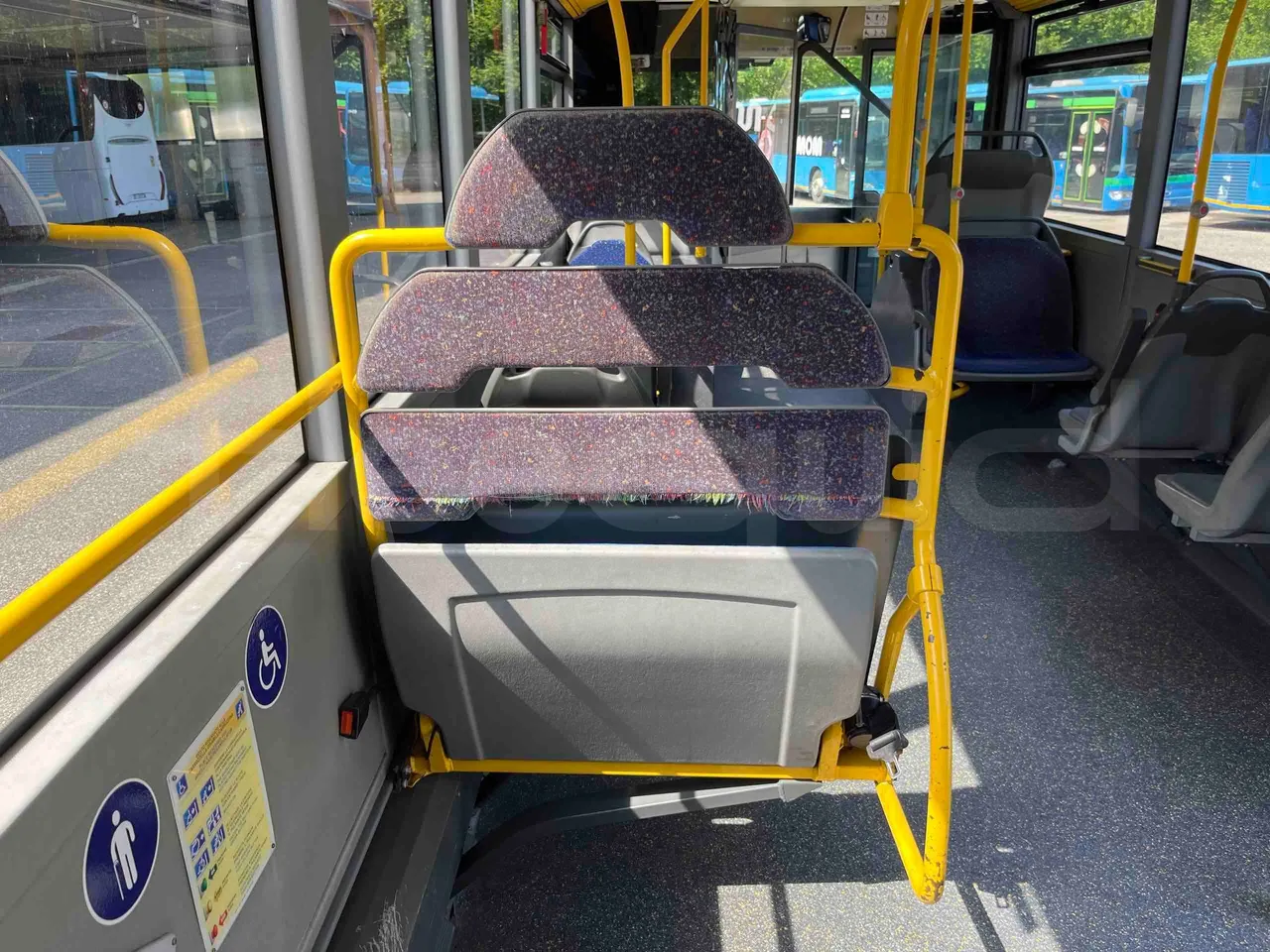 Mercedes-Benz Citaro O 530 G - Euro5 - 260kW - 17.940mt - folding seat photo