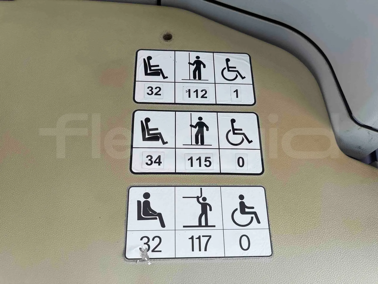 Mercedes-Benz Citaro O 530 G - Euro5 - 260kW - 17.940mt - seat plate photo