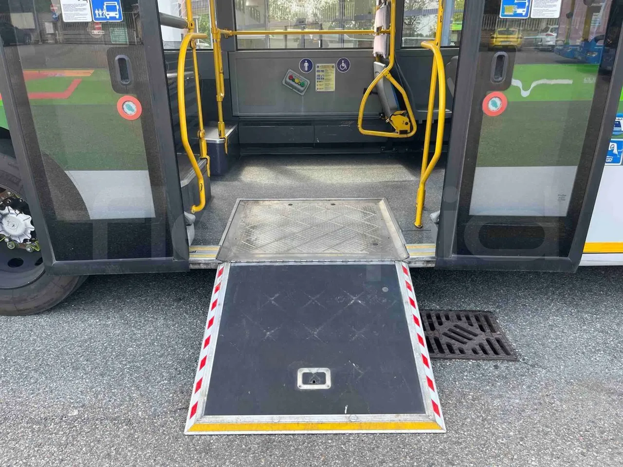 Mercedes-Benz Citaro O 530 G - Euro5 - 260kW - 17.940mt - platform open photo