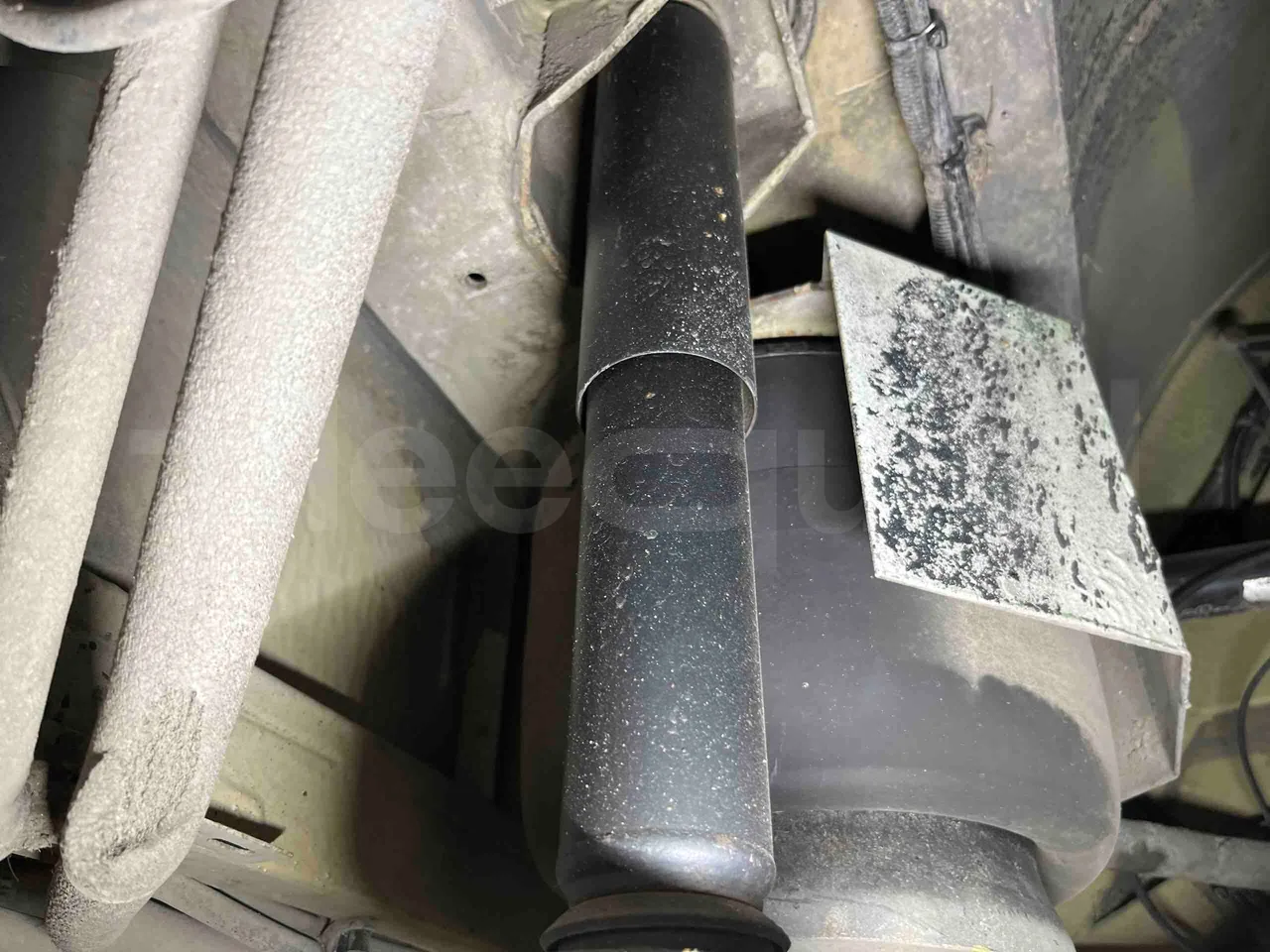 Mercedes-Benz Citaro O 530 G - Euro5 - 260kW - 17.940mt - axel 3 shock absorbers 1 left