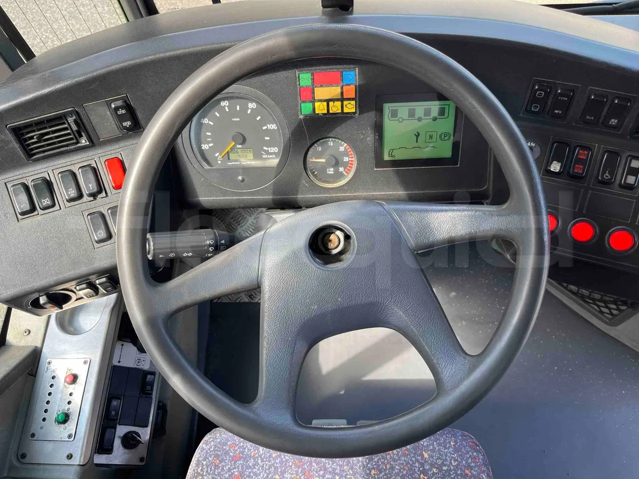 Mercedes-Benz Citaro O 530 G - Euro5 - 260kW - 17.940mt - steering wheel photo