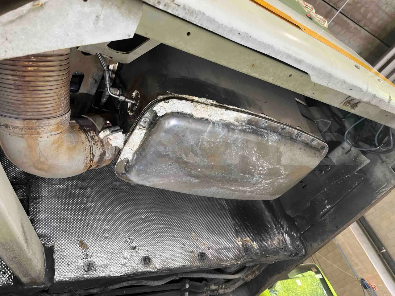 Mercedes-Benz Citaro G - exhaust photo