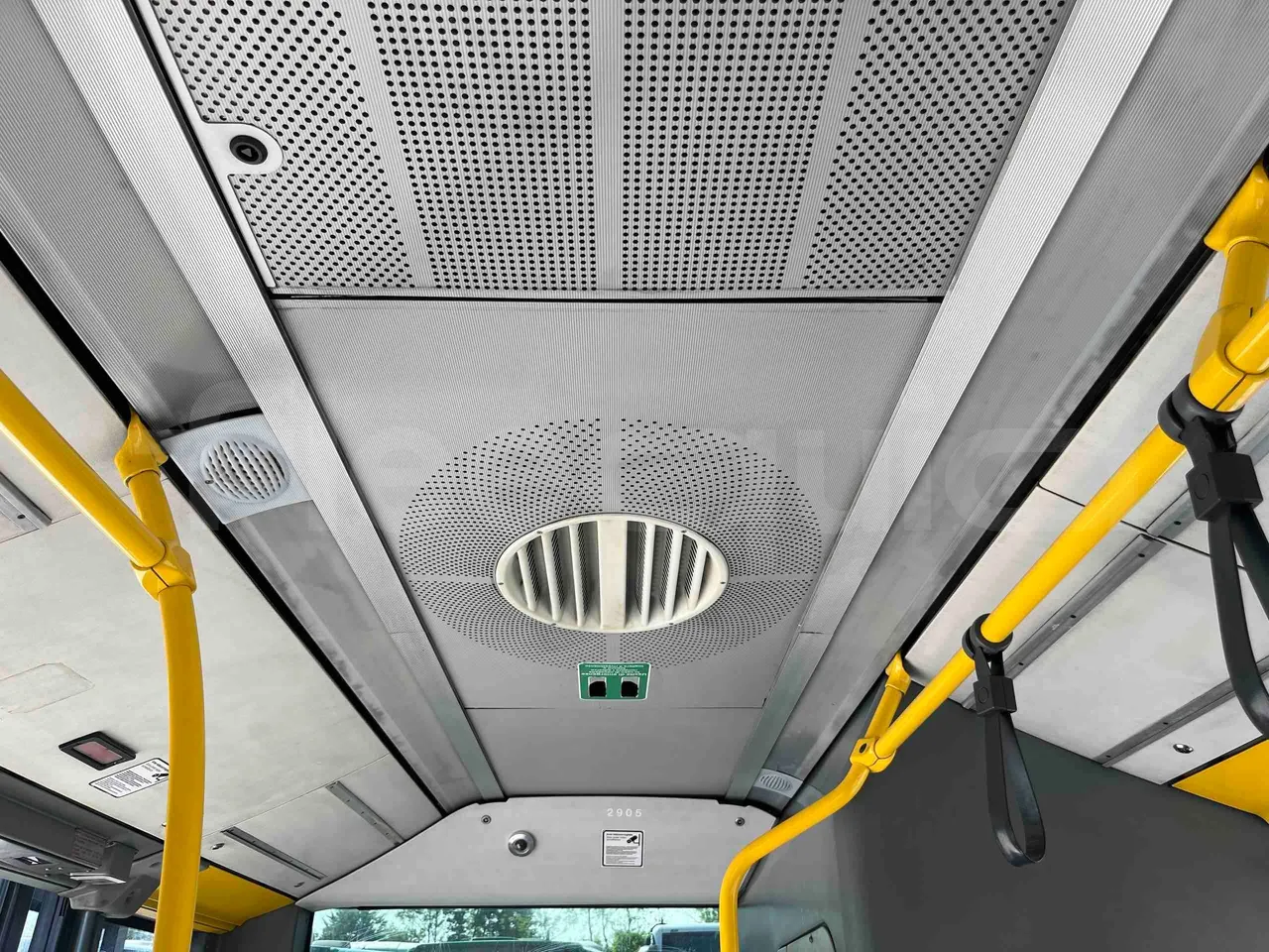 Mercedes-Benz Citaro G - roof hatch 1