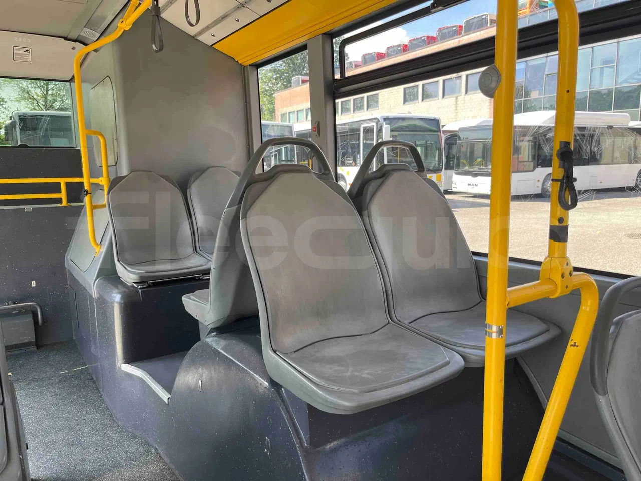 Mercedes-Benz Citaro G - power outlets detail
