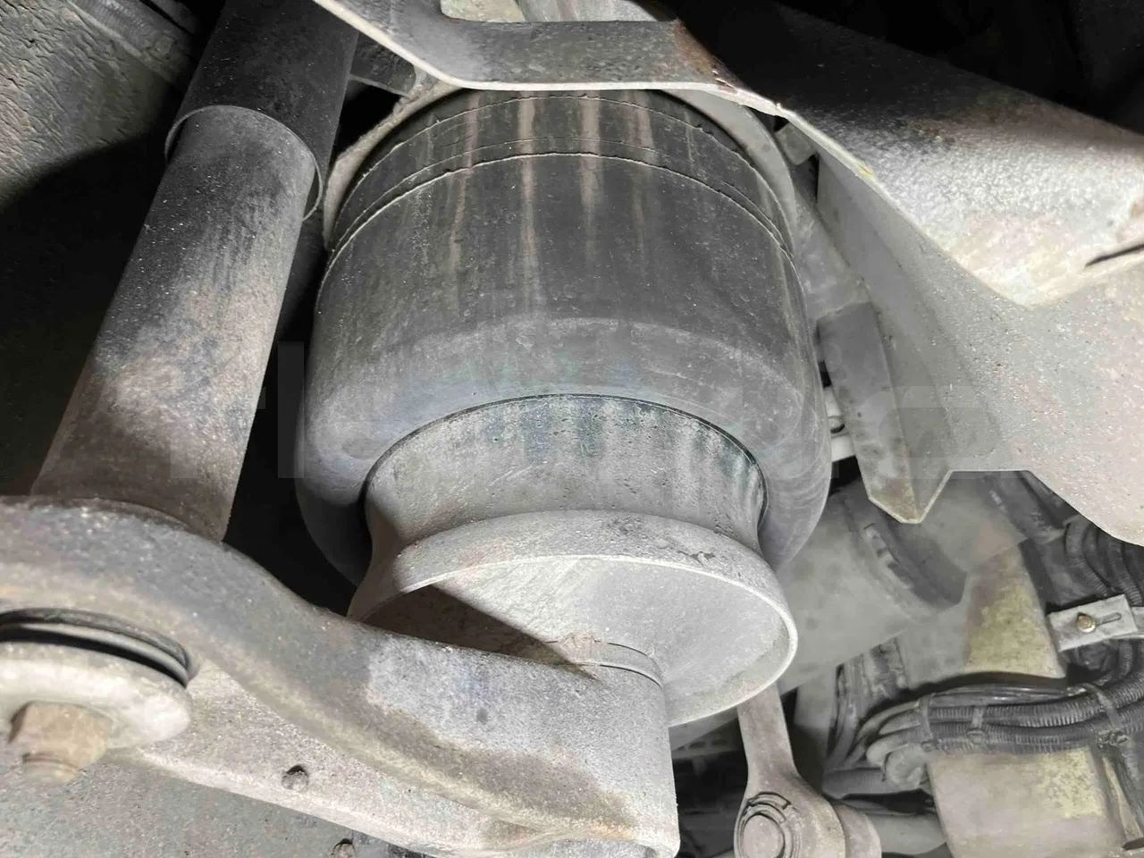 Mercedes-Benz Citaro G - axle 3 air springs 2 left