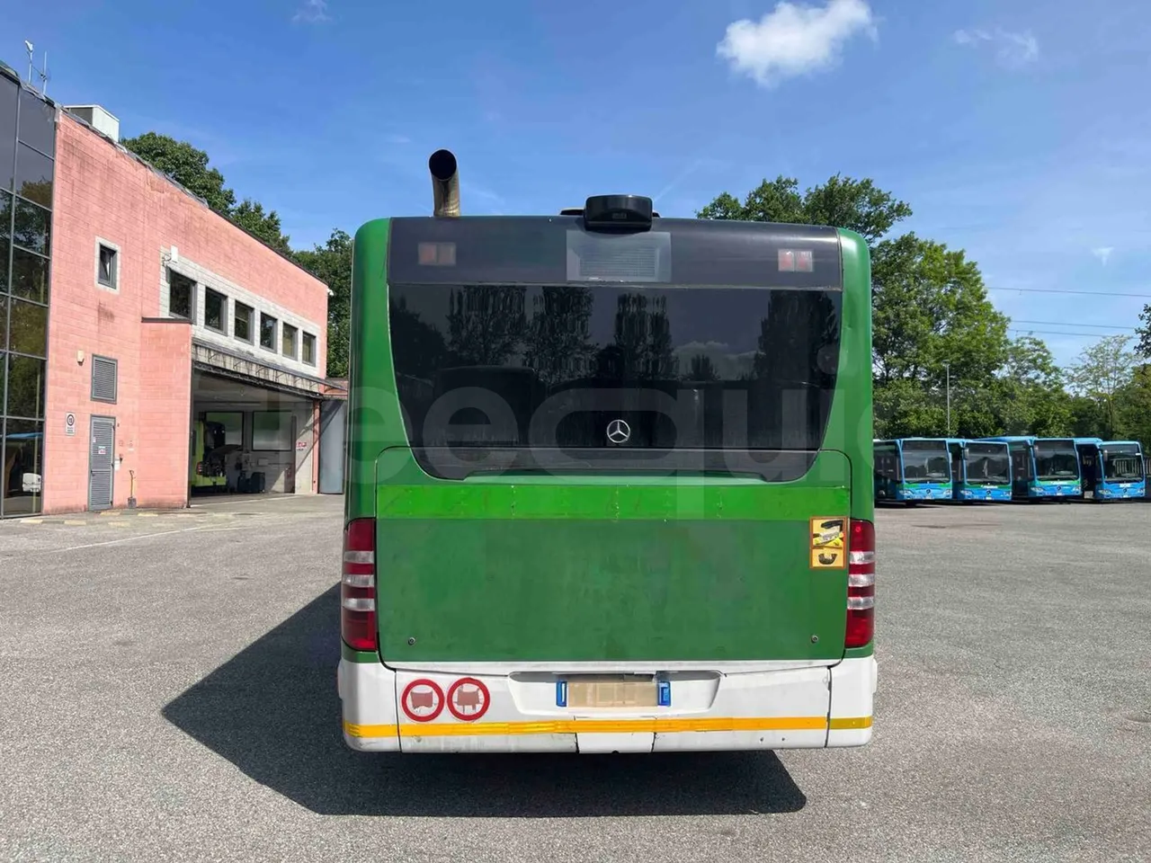 Mercedes-Benz Citaro G - rear hatch closed