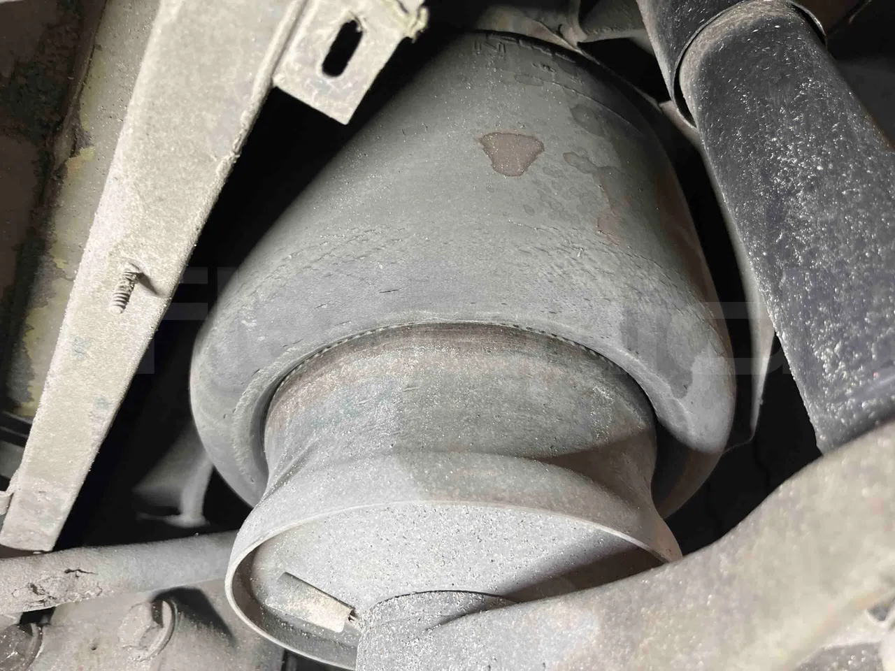 Mercedes-Benz Citaro G - axel 3 shock absorbers 2 left