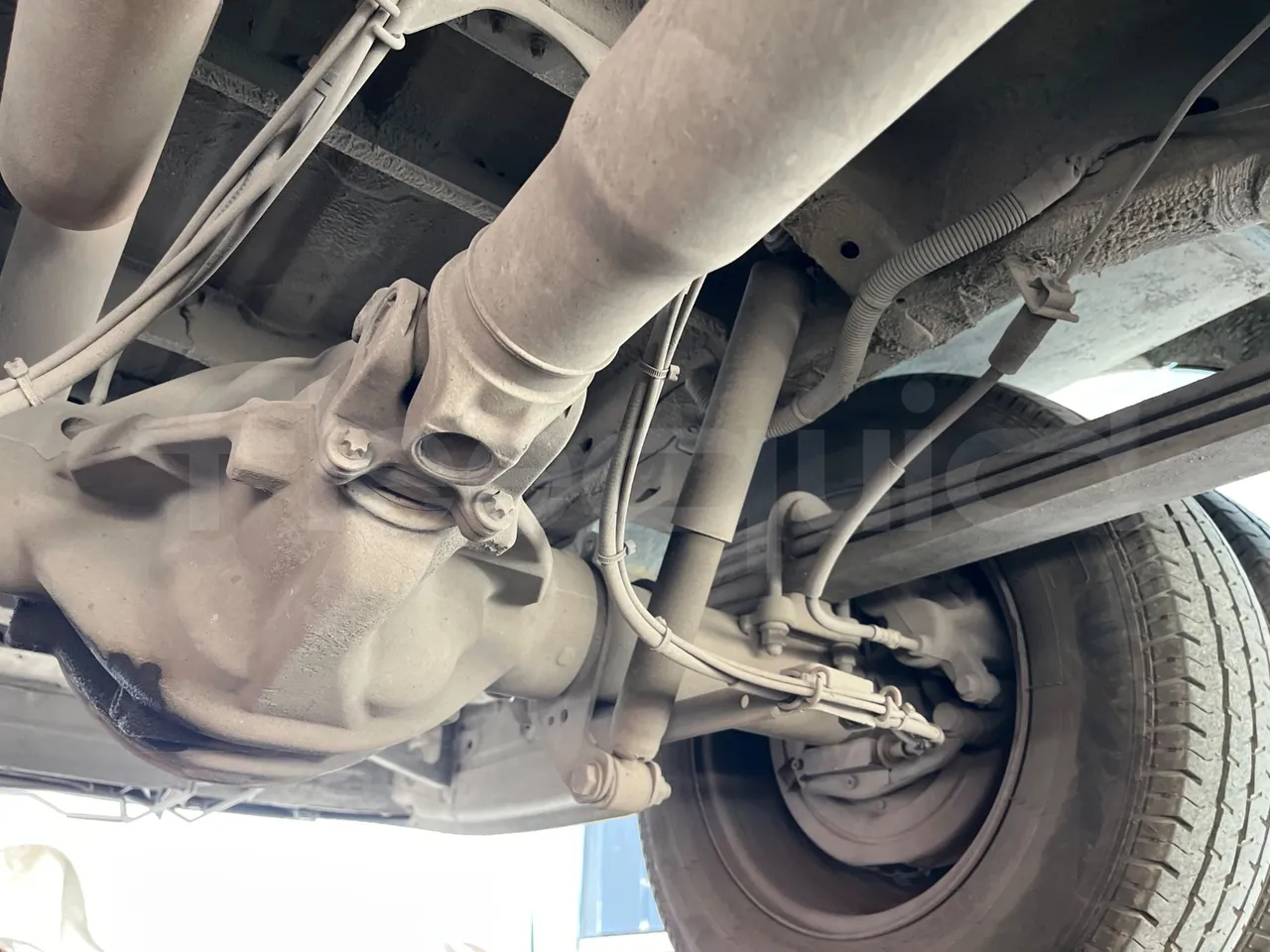 Mercedes-Benz Sprinter 519CDI - EUR5 - 140kW - 7.345m - axel 2 air springs 2 right