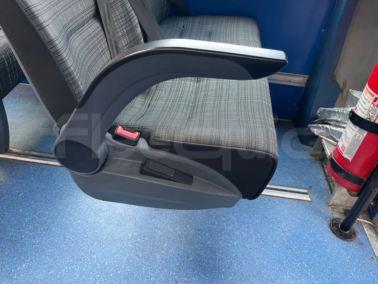 Mercedes-Benz Sprinter 519CDI - EUR5 - 140kW - 7.345m - armrest detail photo