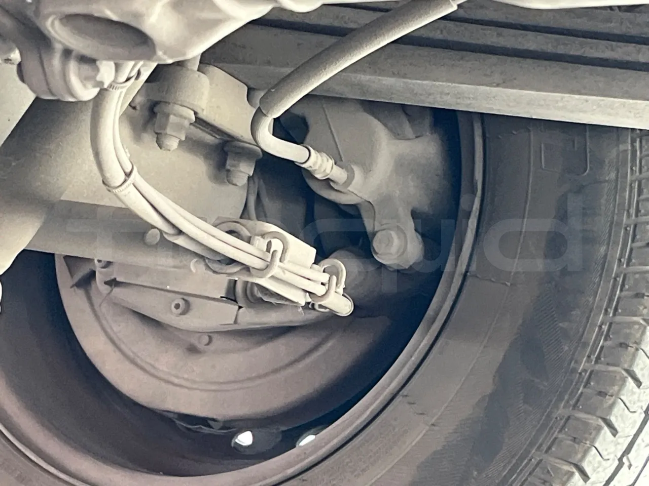 Mercedes-Benz Sprinter 519CDI - EUR5 - 140kW - 7.345m - axle 2 caliper brakes left