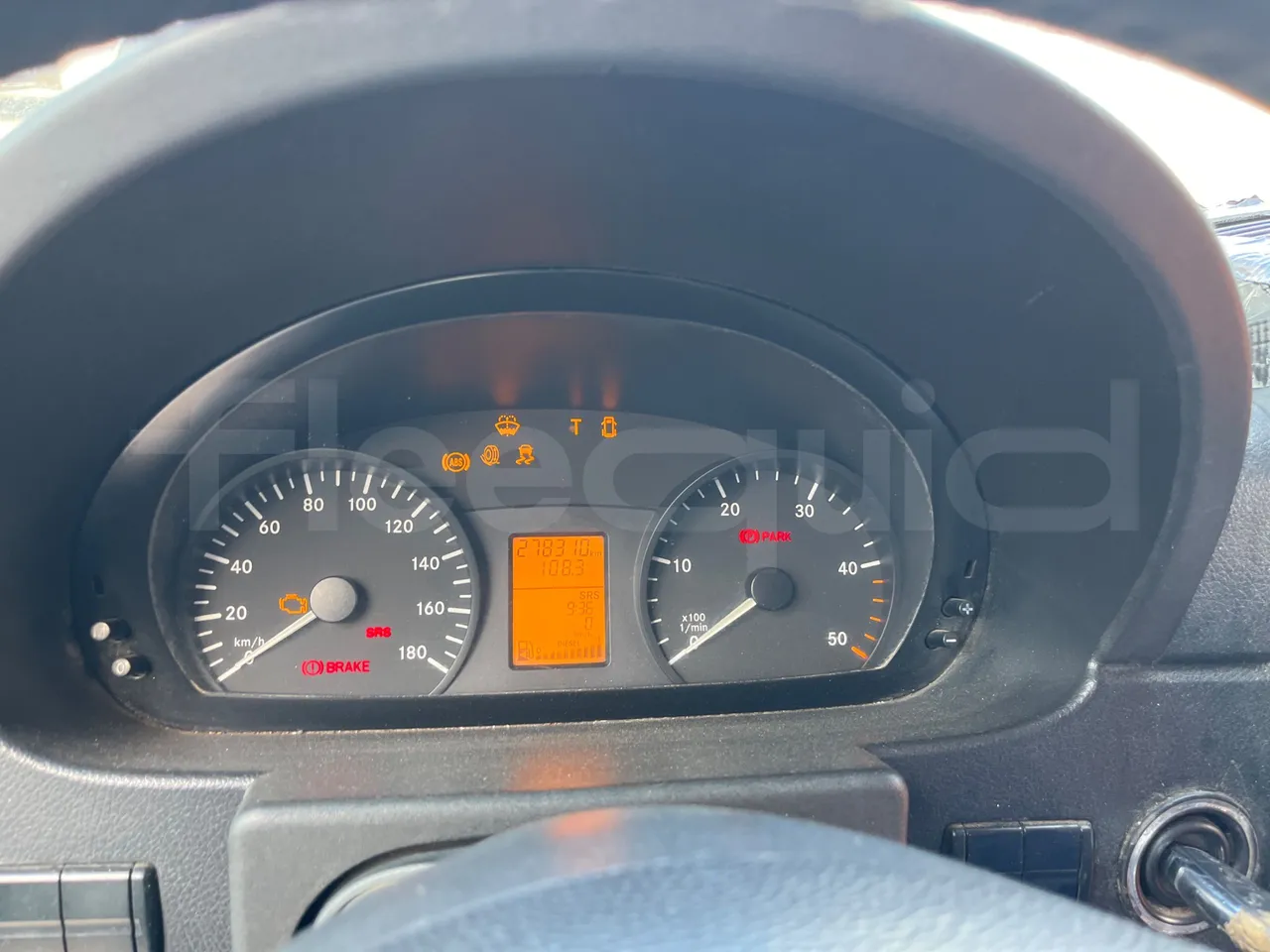 Mercedes-Benz Sprinter 519CDI - EUR5 - 140kW - 7.345m - dashboard lights on