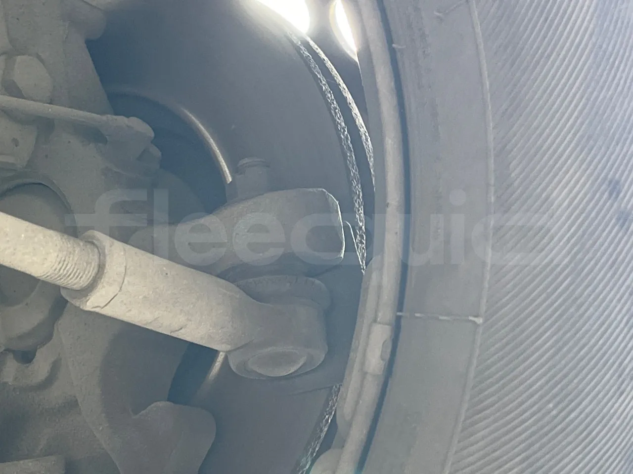 Mercedes-Benz Sprinter 519CDI - EUR5 - 140kW - 7.345m - front discs left
